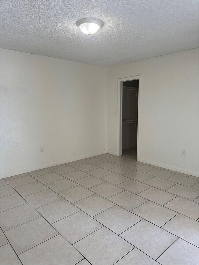 Building Photo - 9651 Sunset Strip