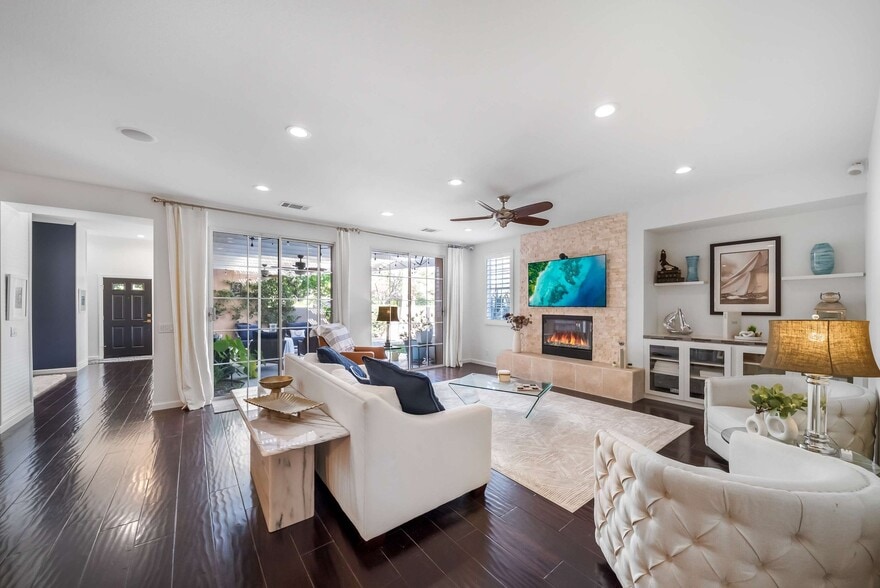 Building Photo - 47870 Sumac St