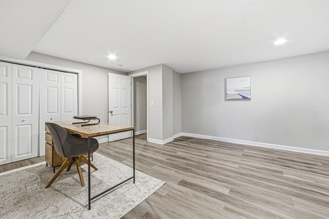 Building Photo - 659 Moody St