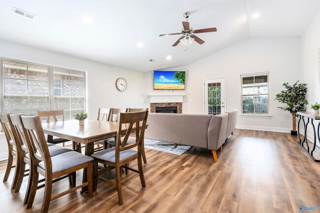 Building Photo - 265 Harold Murphy Dr