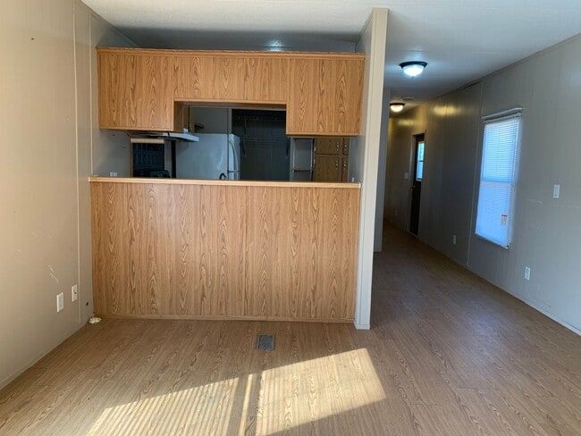 Building Photo - Home Sweet Home