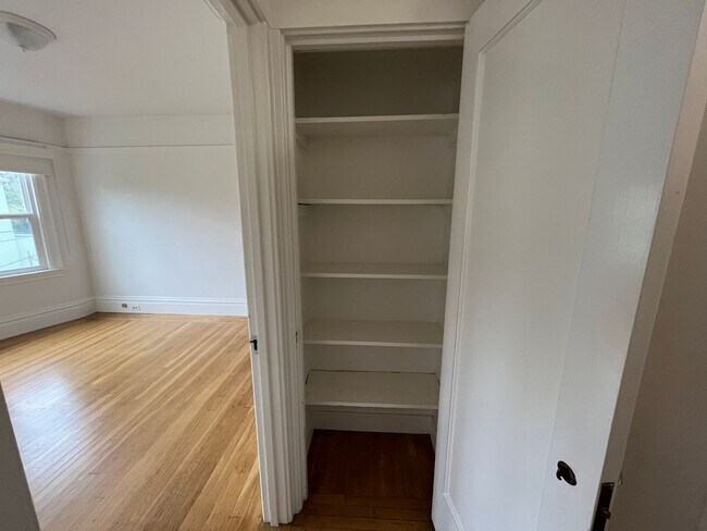 Building Photo - 1207 26th Ave