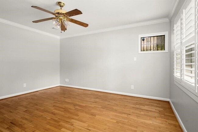 Building Photo - 1801 Oxford St