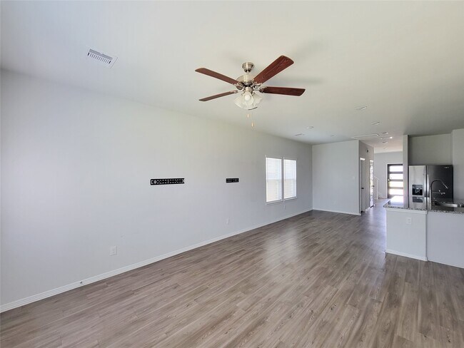 Building Photo - 23330 Kinsfolk Dr