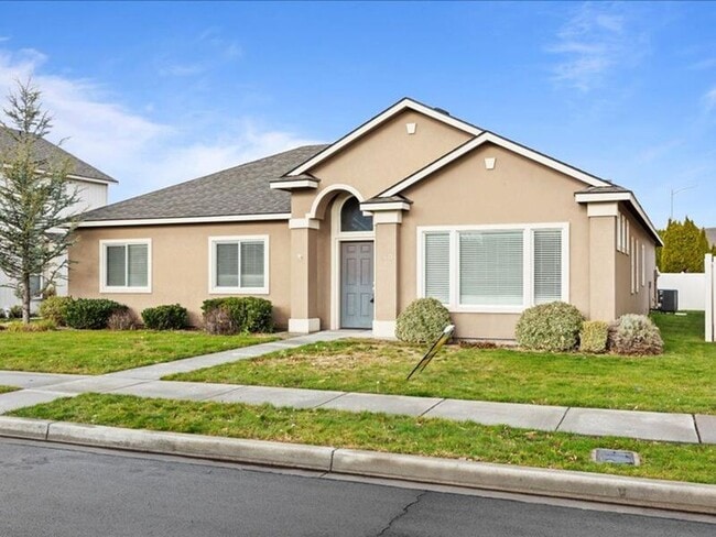 Building Photo - 540 Fort St