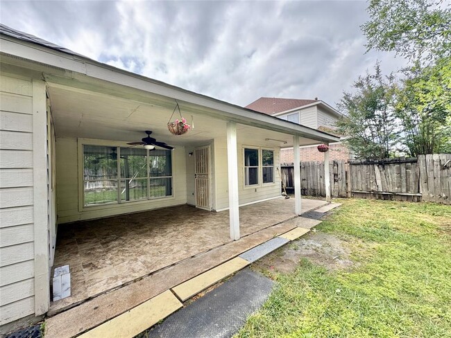 Building Photo - 5706 Painted Trail Dr