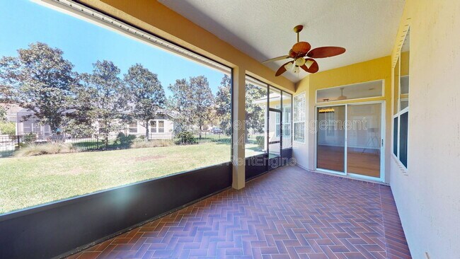 Building Photo - 283 Holland Dr