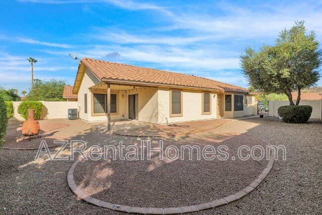 Building Photo - 3841 E Bighorn Ave