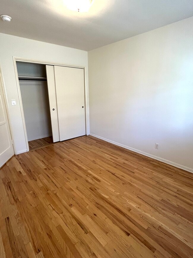 Building Photo - 10630 Holman Ave