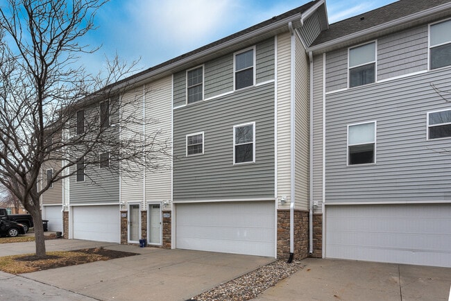 Building Photo - 6759 S 181st Ct