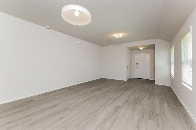 Building Photo - 3716 Alexus Dr