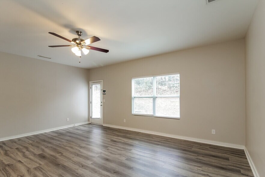 Building Photo - 1048 Joselynn Drive