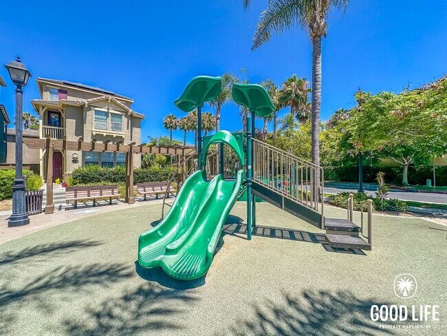 Building Photo - 1823 Peach Ct