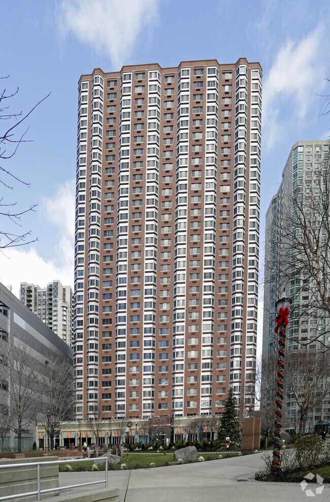 Building Photo - Pacific