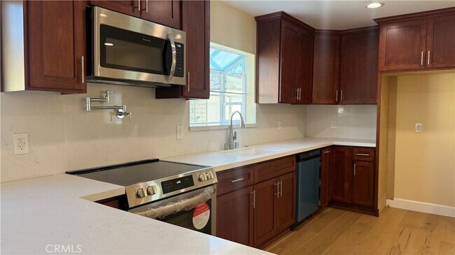 Building Photo - 3344 Brandon St