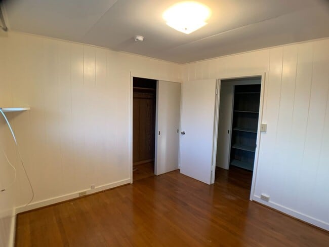 Building Photo - Moanalua Gardens (Honolulu) - Great Location - 3 bedroom home