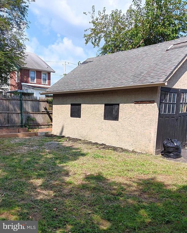 Building Photo - 238 PENN Blvd