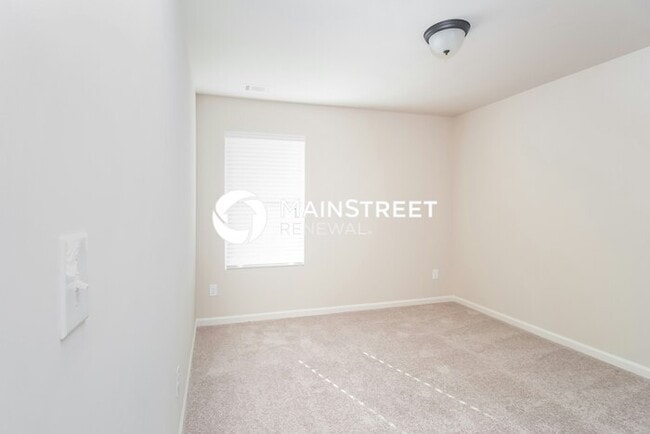 Building Photo - 4 Bedroom Pet-Friendly Home in Covington, ...