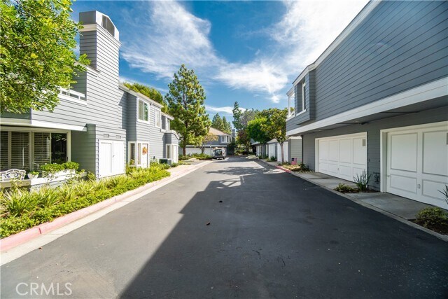 Building Photo - 224 Hartford Dr