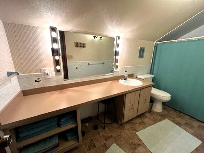 Building Photo - 1334 Straight Creek Dr