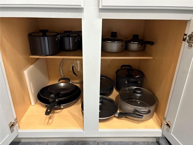 Building Photo - 893 Sandy Ridge Dr