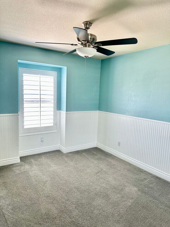 Building Photo - 1508 Robles Dr