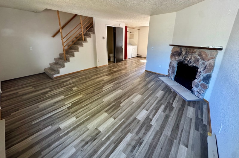 Building Photo - 2012 Larrabee Ave