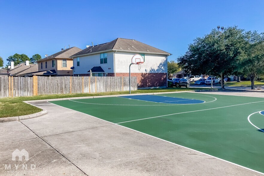 Building Photo - 7318 Rosebud Bend Dr