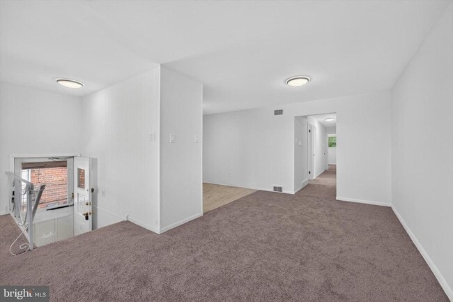 Building Photo - 2261 Strahle St