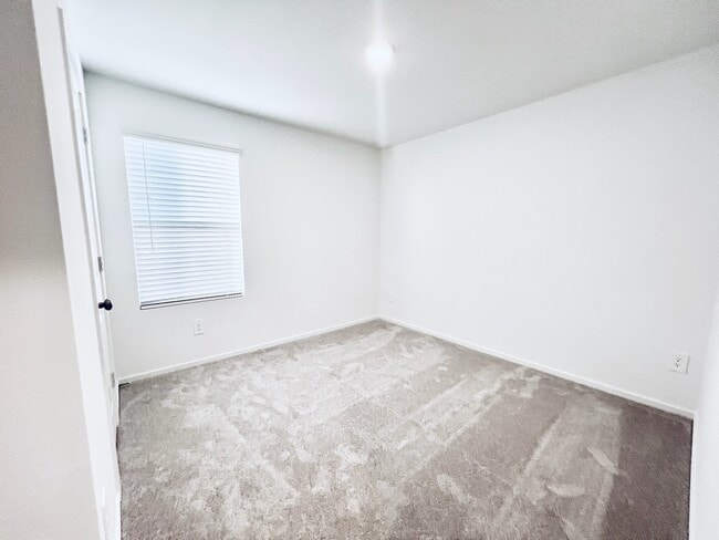 Building Photo - 3116 Twisted Myrtle Dr