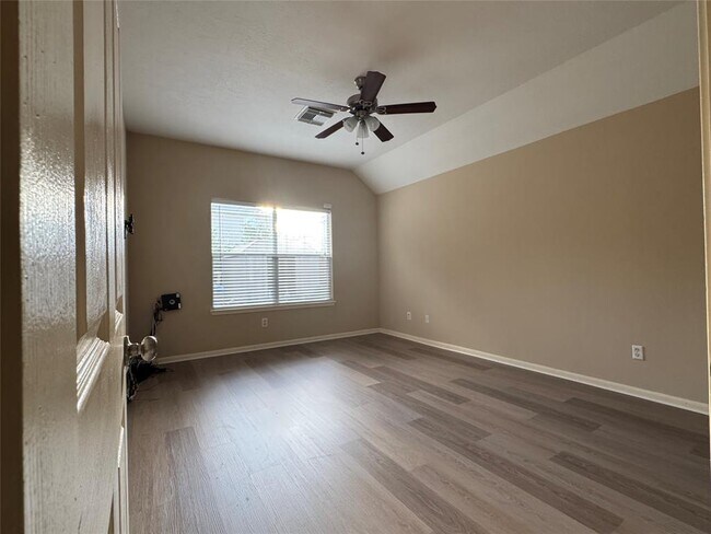 Building Photo - 2515 Ember Canyon Ln