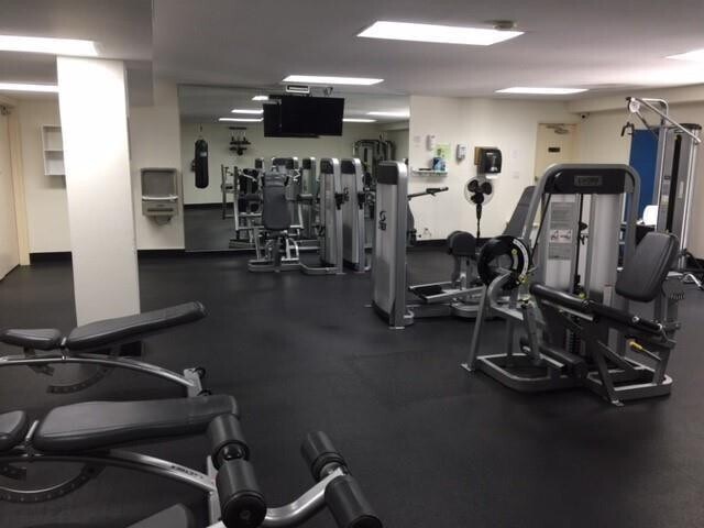 Building Photo - 111 Briny Ave