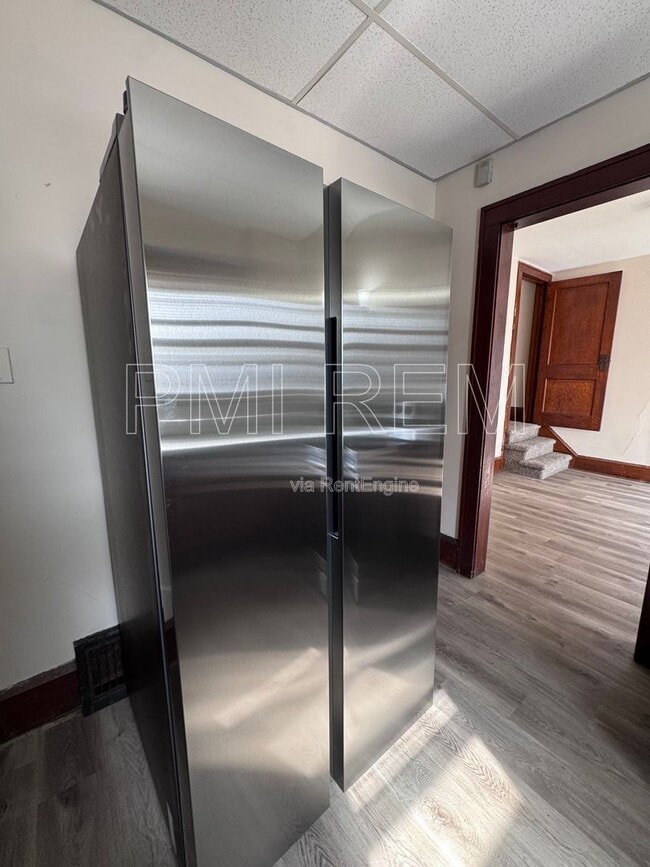 Building Photo - 1023 Harrison Ave SW