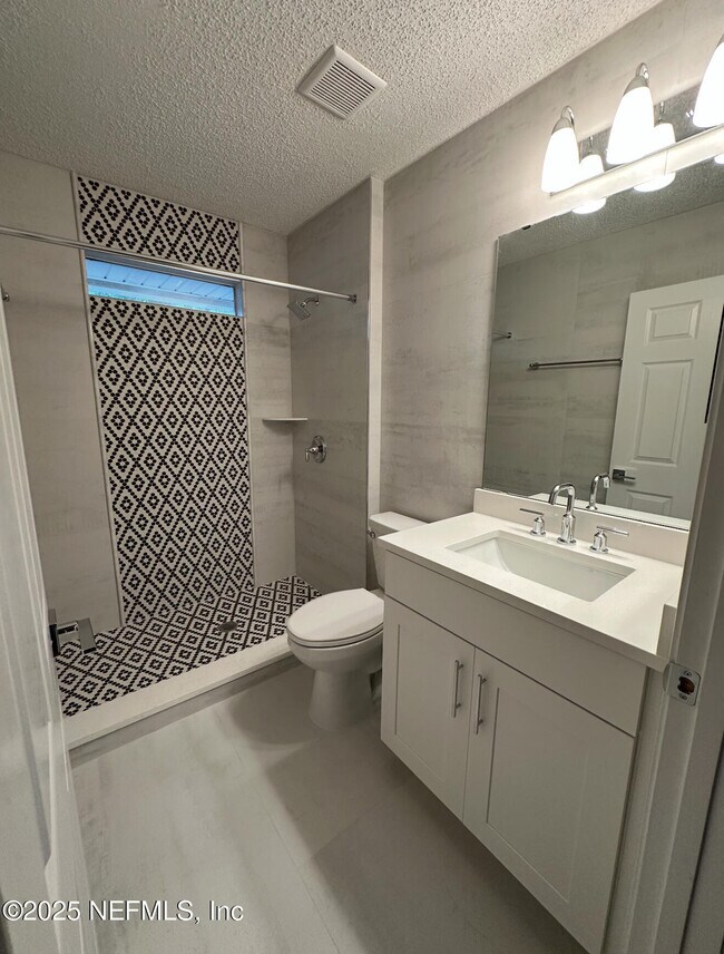 Building Photo - 4716 E Catbrier Ct