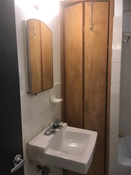 Building Photo - 1543 2nd St