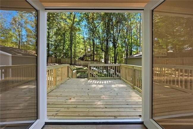 Building Photo - 209 Barrett Springs Way