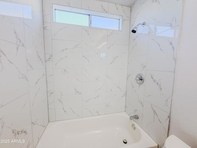 Building Photo - 7027 W Cherry Hills Dr