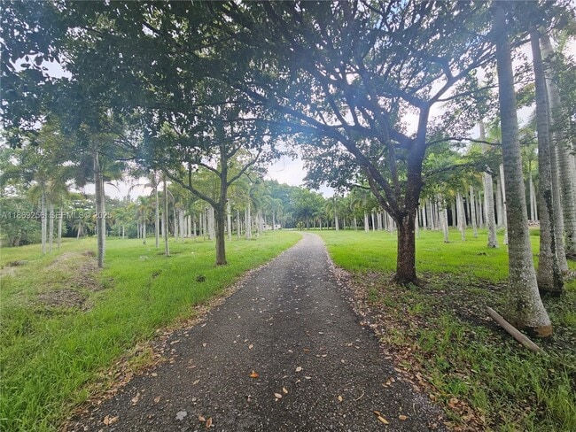 Building Photo - 15101 SW 27th St