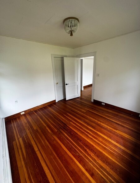 Building Photo - 47 E Gilson Ave