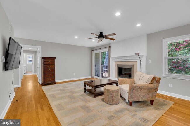 Building Photo - 4314 Argonne Dr