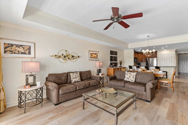 Primary Photo - 1360 Centre Ct Ridge Dr