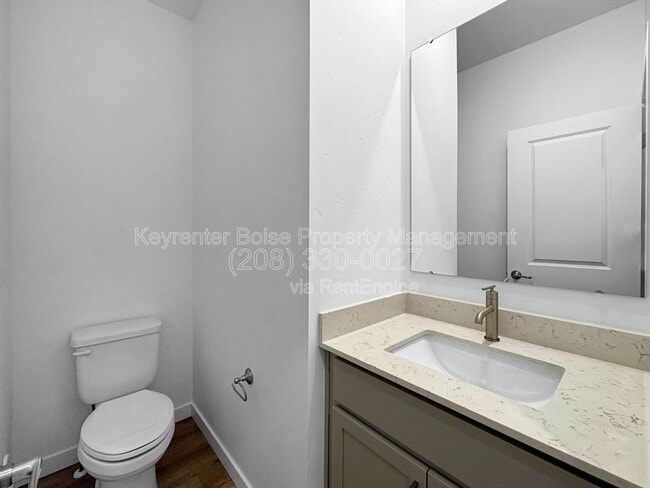 Building Photo - 4120 W Perspective St