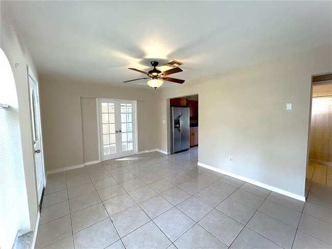 Building Photo - 6119 Sheelin Dr