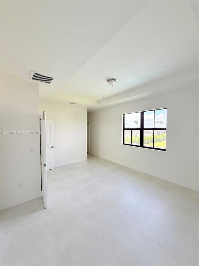 Building Photo - 32242 SW 194th Ave