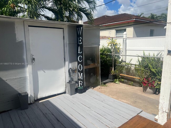 Building Photo - 4361 SW 3rd St