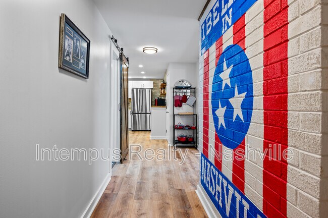 Building Photo - 840 Lemont Dr