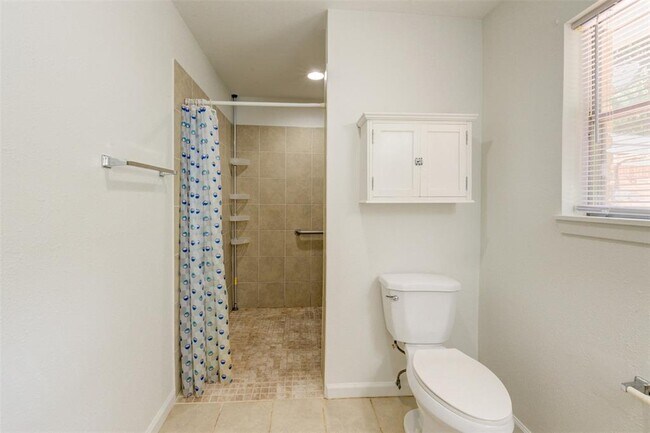 Building Photo - 3602 Galway Ln