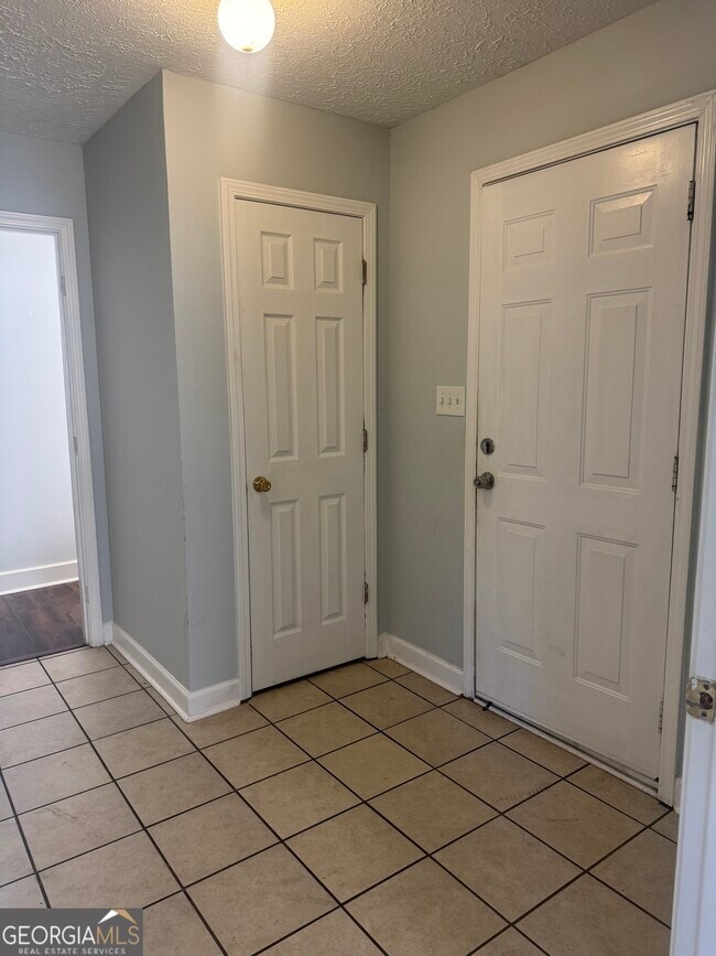 Building Photo - 1108 Patriot Cir