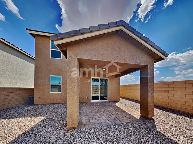 Building Photo - 7942 Escolta Ct