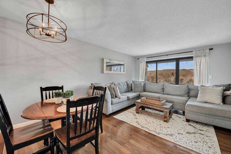 Building Photo - 157 Beacon Hill Common